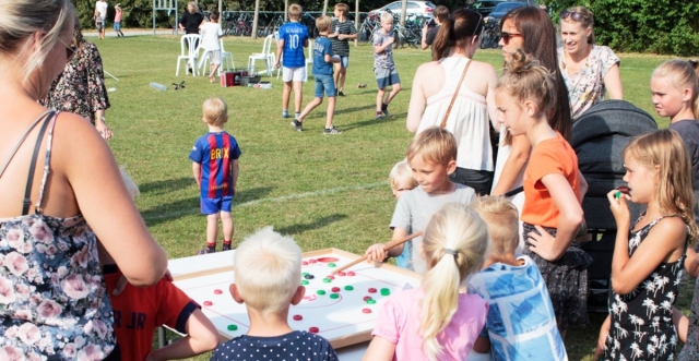 Glade borgere i alle aldre til Hornbæk byfest 2018